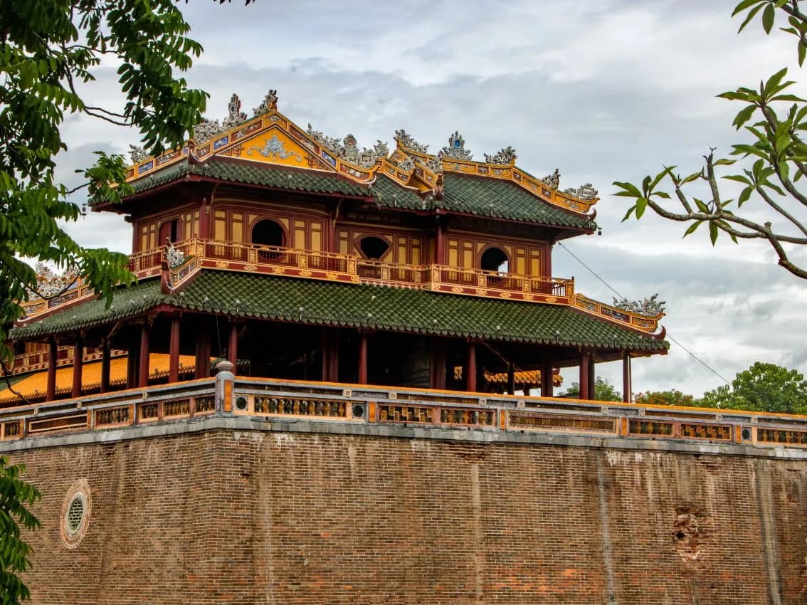 DIA 5: HUE – TOUR DE LA CIUDAD 