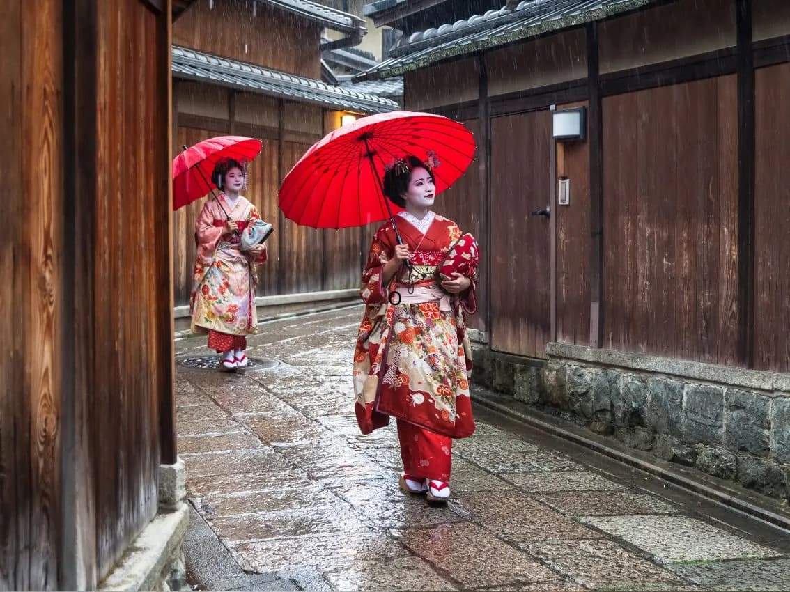 KYOTO – SHIRAKAWAGO – TAKAYAMA – SANMACHI