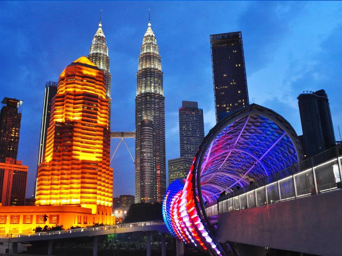 KUALA LUMPUR – DÍA LIBRE