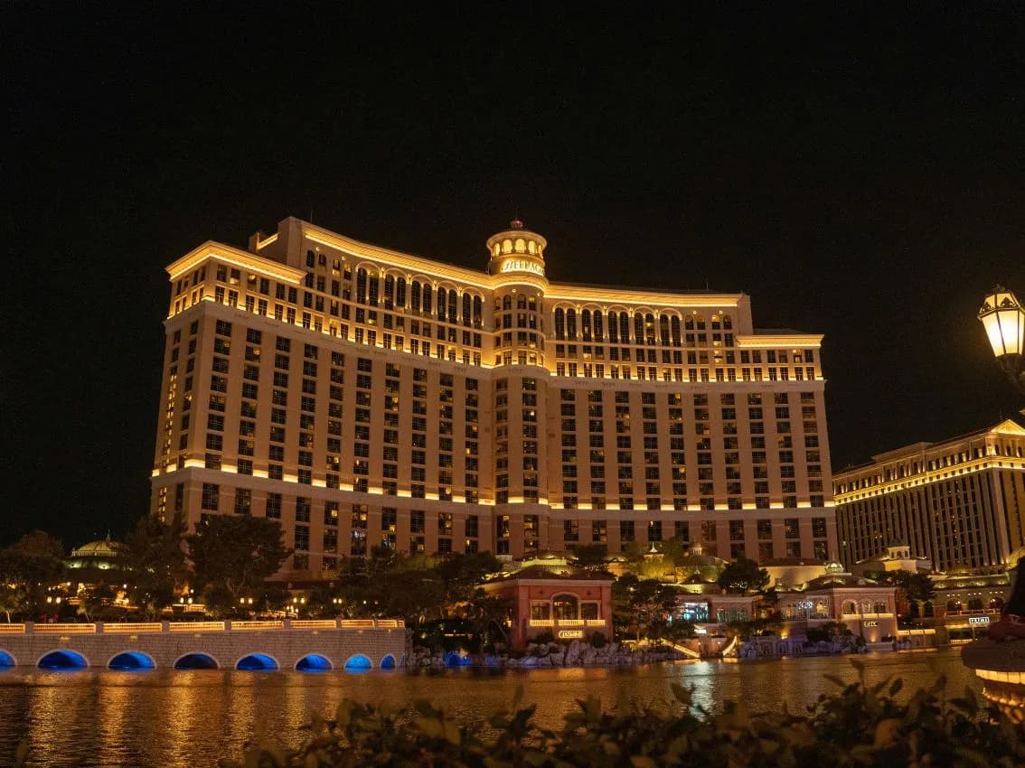 LAS VEGAS CHECK OUT Y TRASLADO DE SALIDA