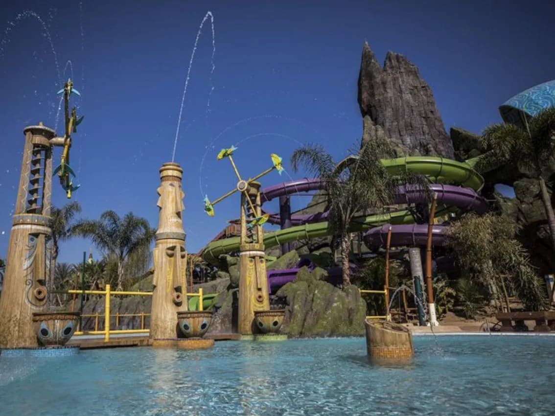 ORLANDO (UNIVERSAL VOLCANO BAY) - MIAMI