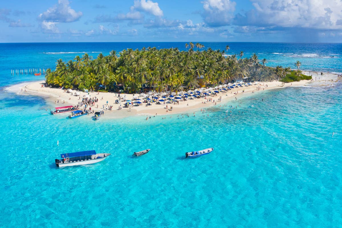 TOUR ACUARIO – TOUR JOHNNY CAY